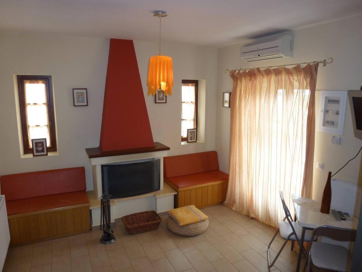 Karantonis House Apartman Leonídio Kültér fotó