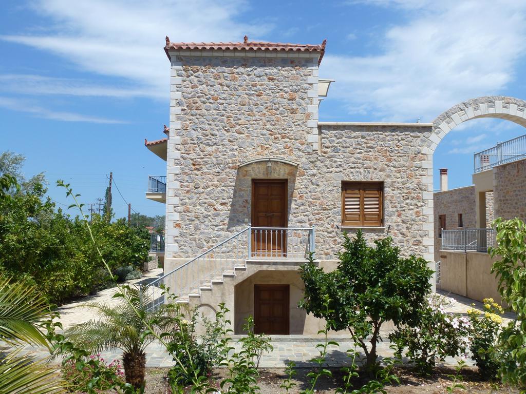 Karantonis House Apartman Leonídio Kültér fotó