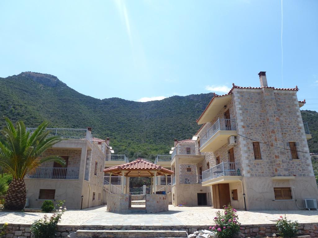 Karantonis House Apartman Leonídio Kültér fotó